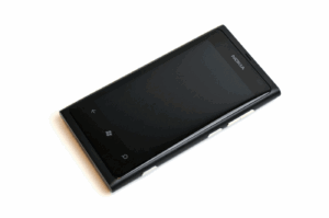 Afluister telefoon nokia lumia 800 met track&trace + sms