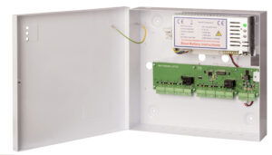 interlock controller met 24V, 5A netvoeding in plaatstalen kast met netsnoer